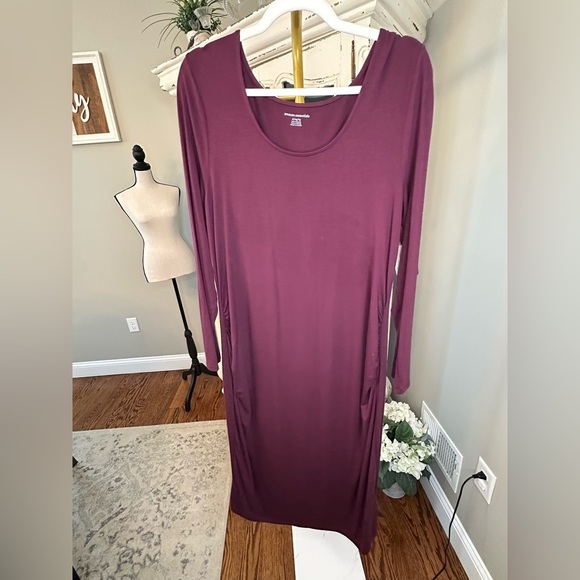 Maternity Style BurgundyMaxi - XL - Picture 1 of 5